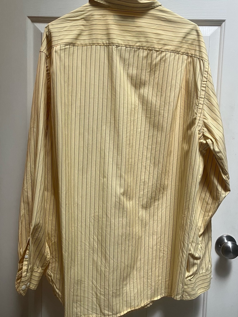 Roundtree & Yorke Yellow Pinstripe Long-Sleeve Button-Down Shirt - Picture 2 of 3